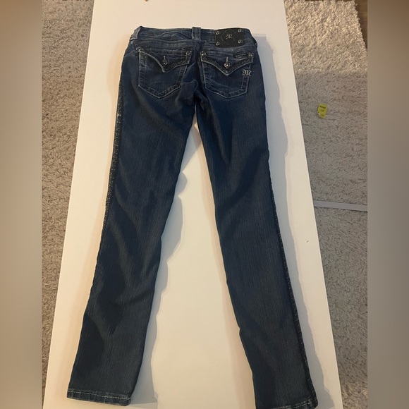 Low rise vintage “Miss Me” Skinny jeans - Picture 5 of 5